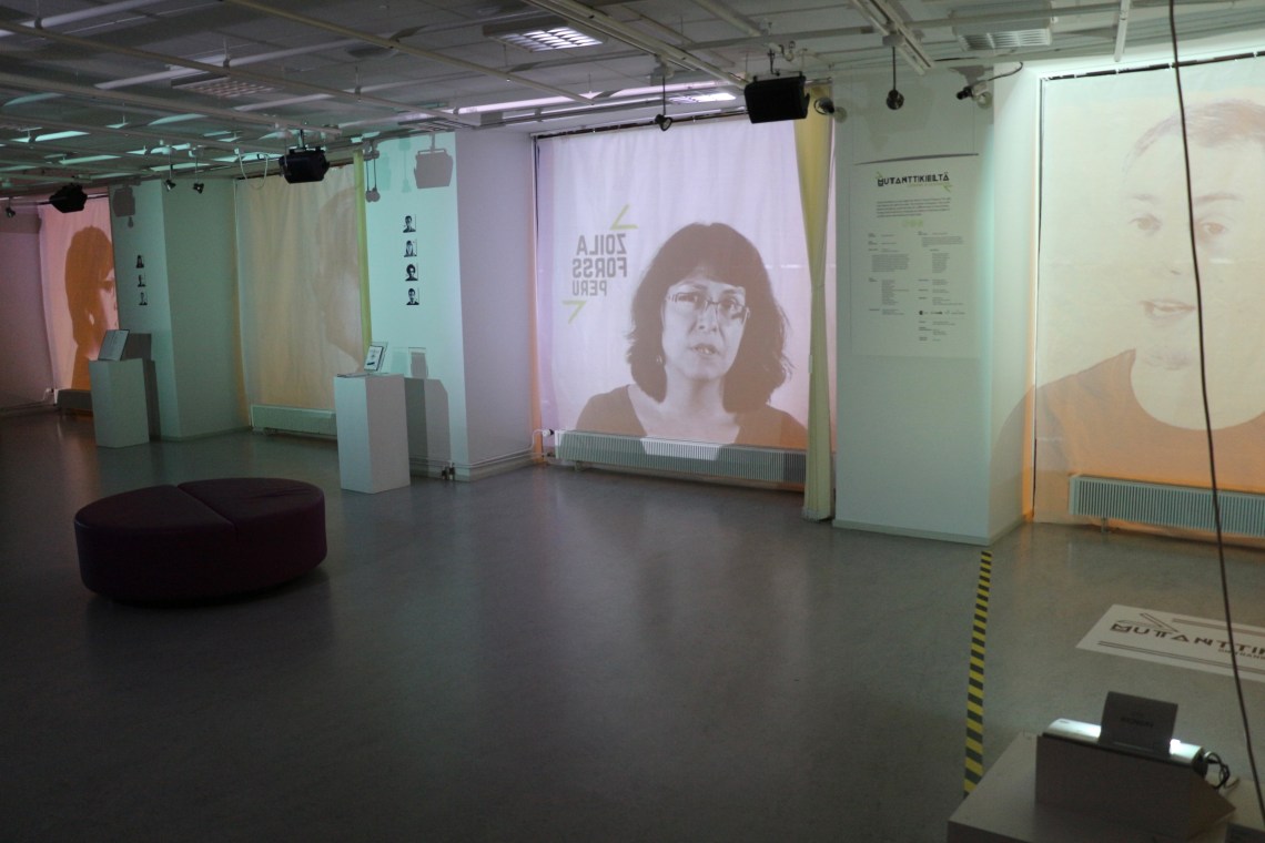 Mutanttikieltä exhibition