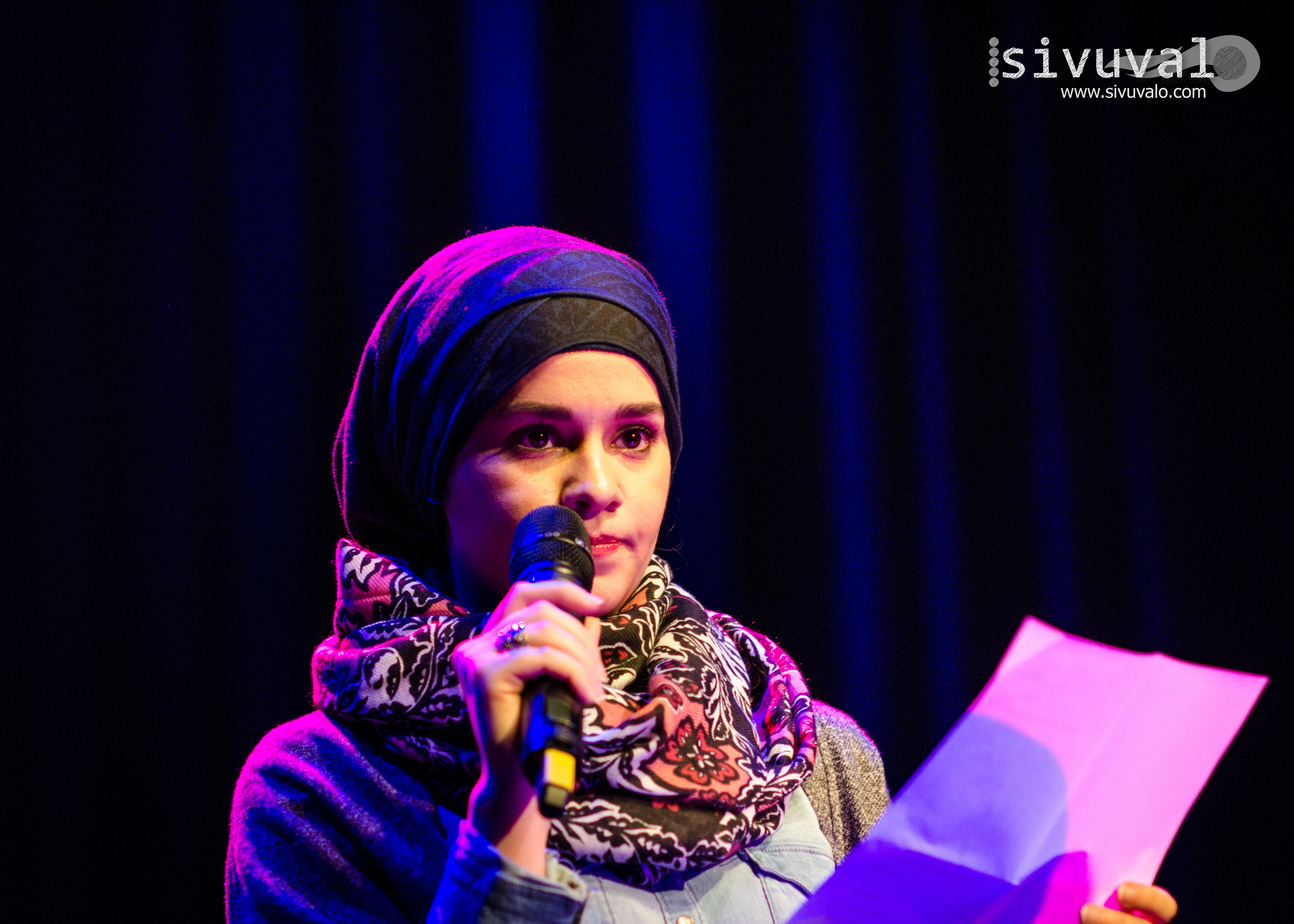 Iraqi poet Aya Chalabee [Photo by: Jaime Culebro]